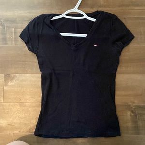 Tommy Hilfiger v neck